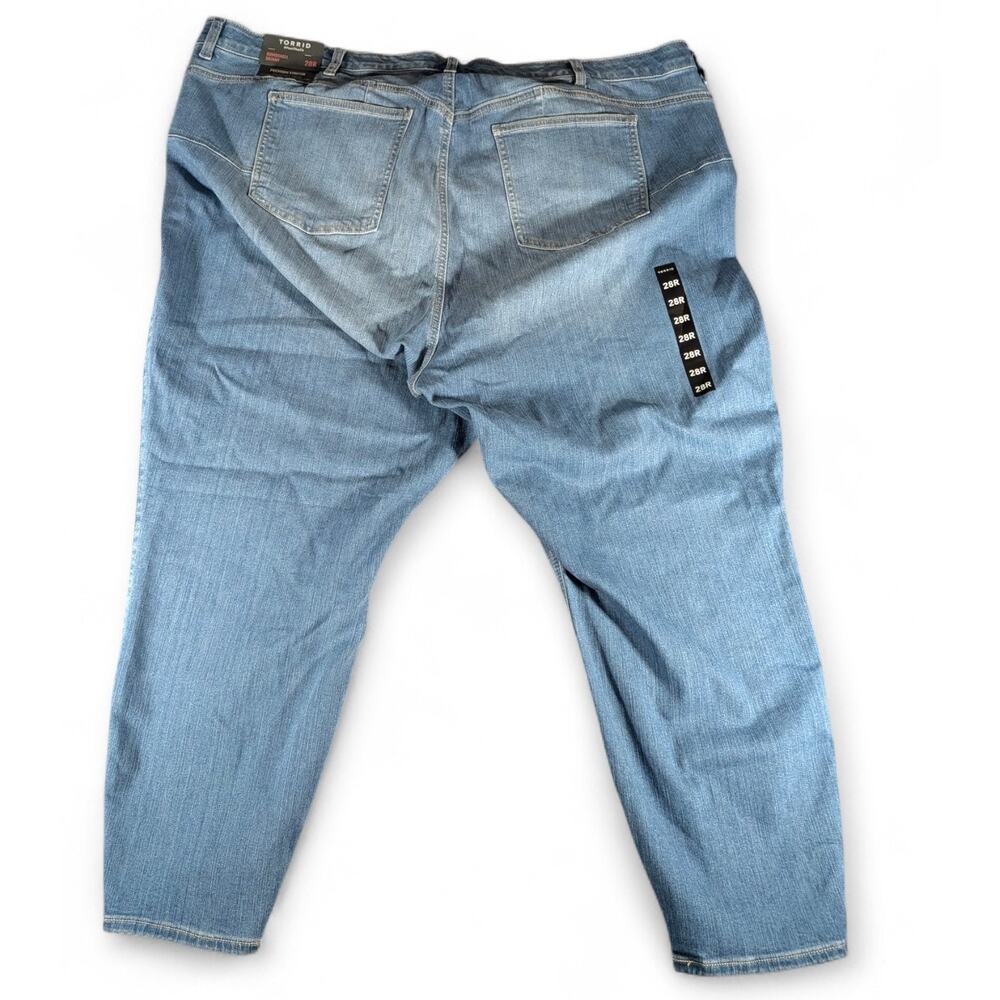 Torrid Bombshell Skinny Jeans 28R NWT Button Fly Light Wash Distressed Plus Size - Picture 7 of 9